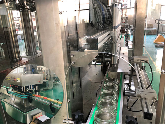 星火全自動辣椒醬灌裝機生產(chǎn)設備細節(jié)展示