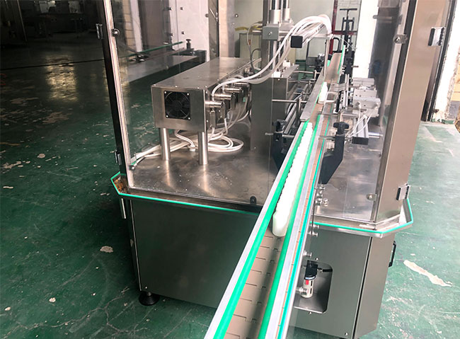 星火小型灌裝機設(shè)備細節(jié)展示