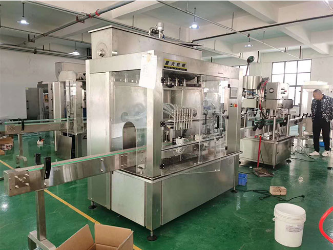 星火灌裝機(jī)生產(chǎn)線設(shè)備展示