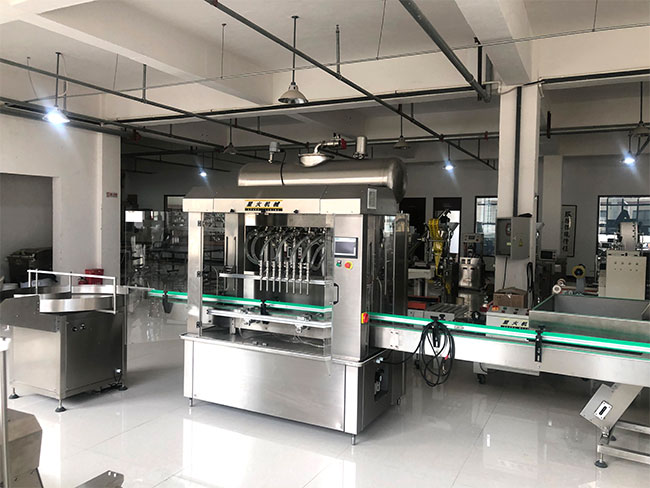 星火全自動膏體灌裝機設(shè)備展示